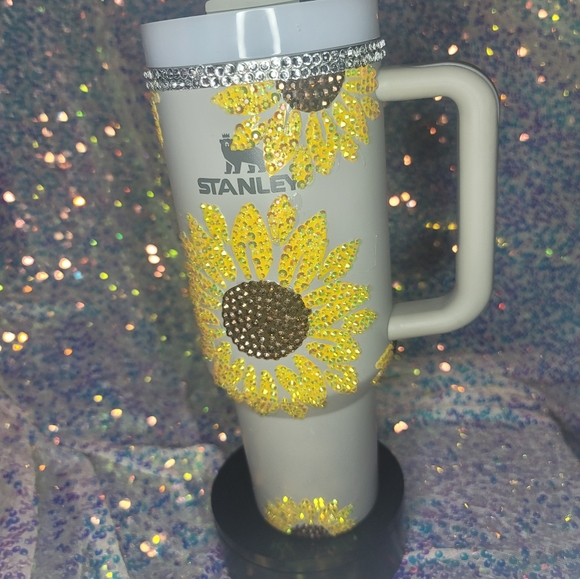 Bling Stanley Tumbler Cup 40oz - Picture 3 of 6